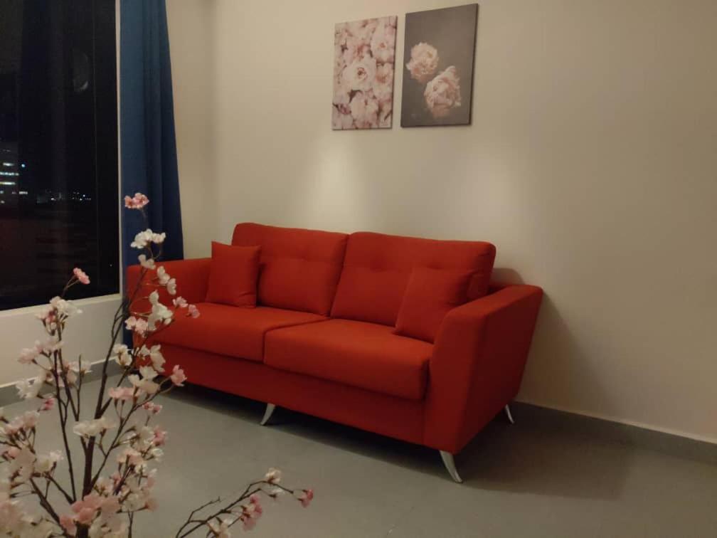 Apartment Cozy Unit,cyberjaya,wifi, Netflix,free Parking *