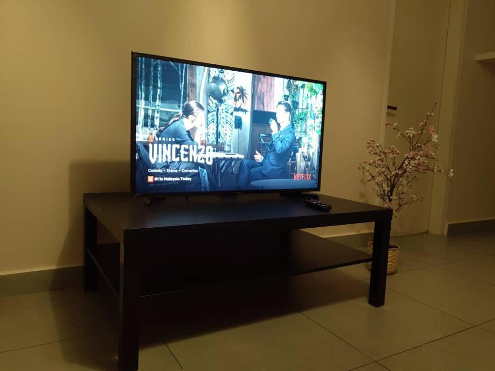 Cozy Unit,cyberjaya,wifi, Netflix,free Parking Apartment *
