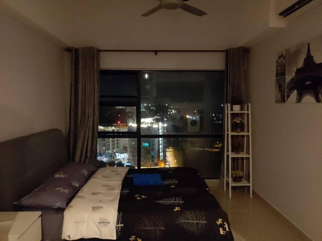 Cozy Unit,cyberjaya,wifi, Netflix,free Parking Apartment Cyberjaya