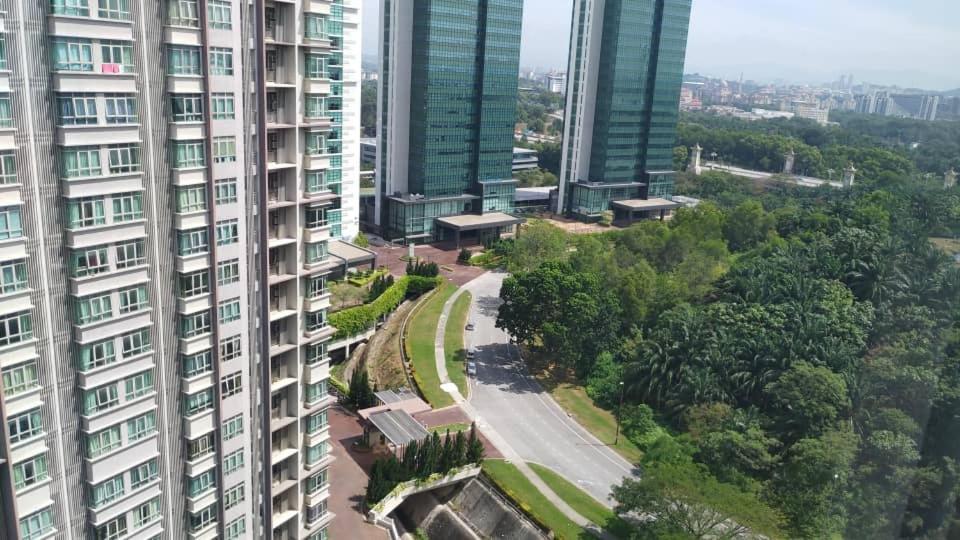 Apartment Cozy Unit,cyberjaya,wifi, Netflix,free Parking Cyberjaya