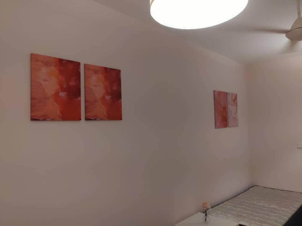 Apartment Cozy Unit,cyberjaya,wifi, Netflix,free Parking *