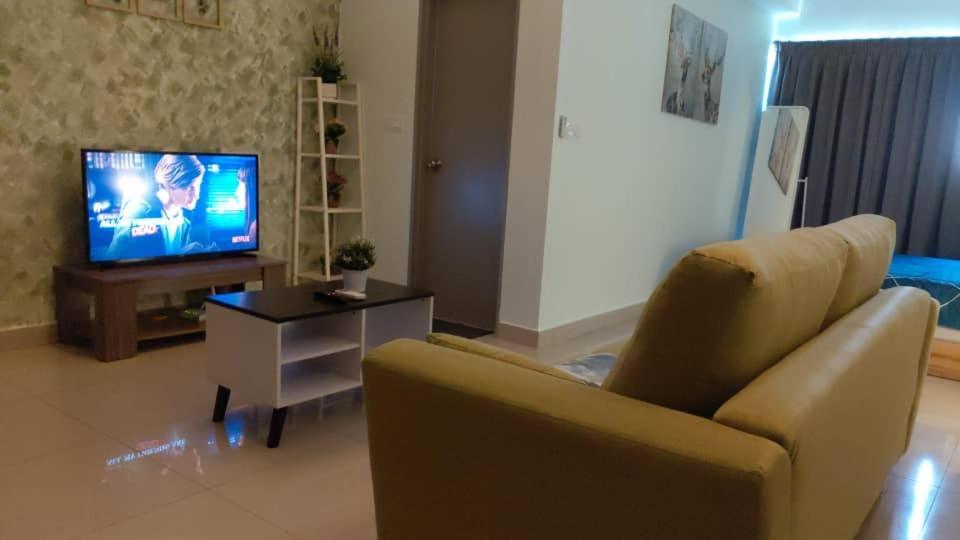Apartment Cozy Unit,cyberjaya,wifi, Netflix,free Parking *
