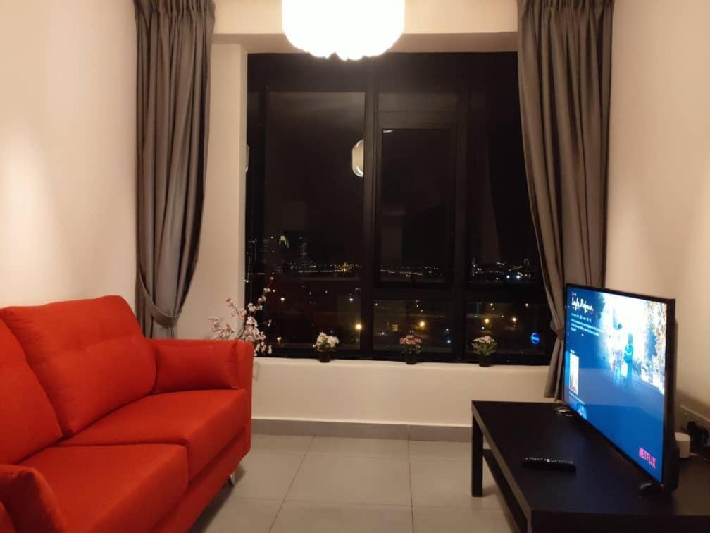 Cozy Unit,cyberjaya,wifi, Netflix,free Parking